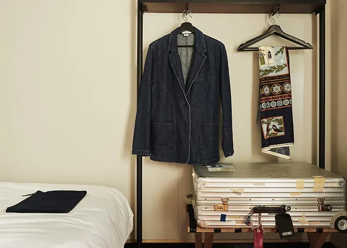 Josh Hotel